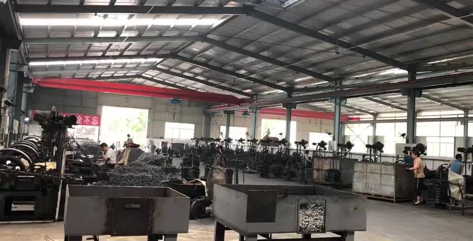 The production workshop of  steel wire nails.